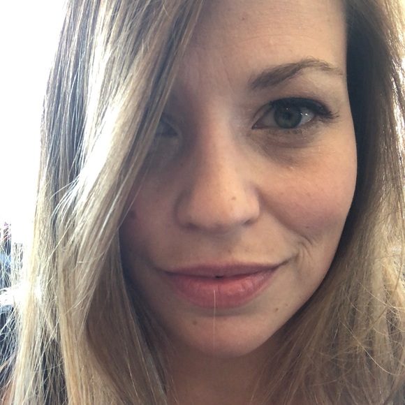 Meet your Posher, Tanya - Picture 1 of 1